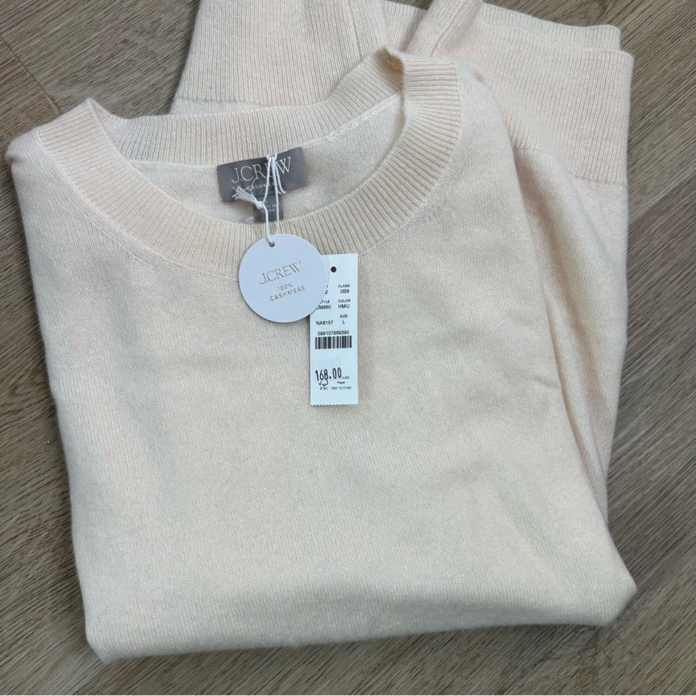 NWT J. Crew 100% Cashmere Relaxed Fit Sweater Vest in Heather Muslin Size Large - Picture 2 of 15